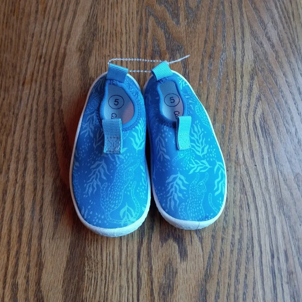 NWOT Blue Slip On Water Shoes Size 5